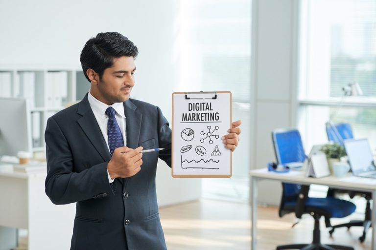 How Much Do Digital Marketers Earn in India & Worldwide?